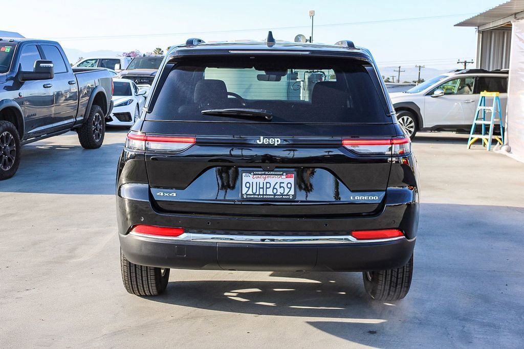Used 2025 Jeep Grand Cherokee Laredo X AWD/4WD image 8