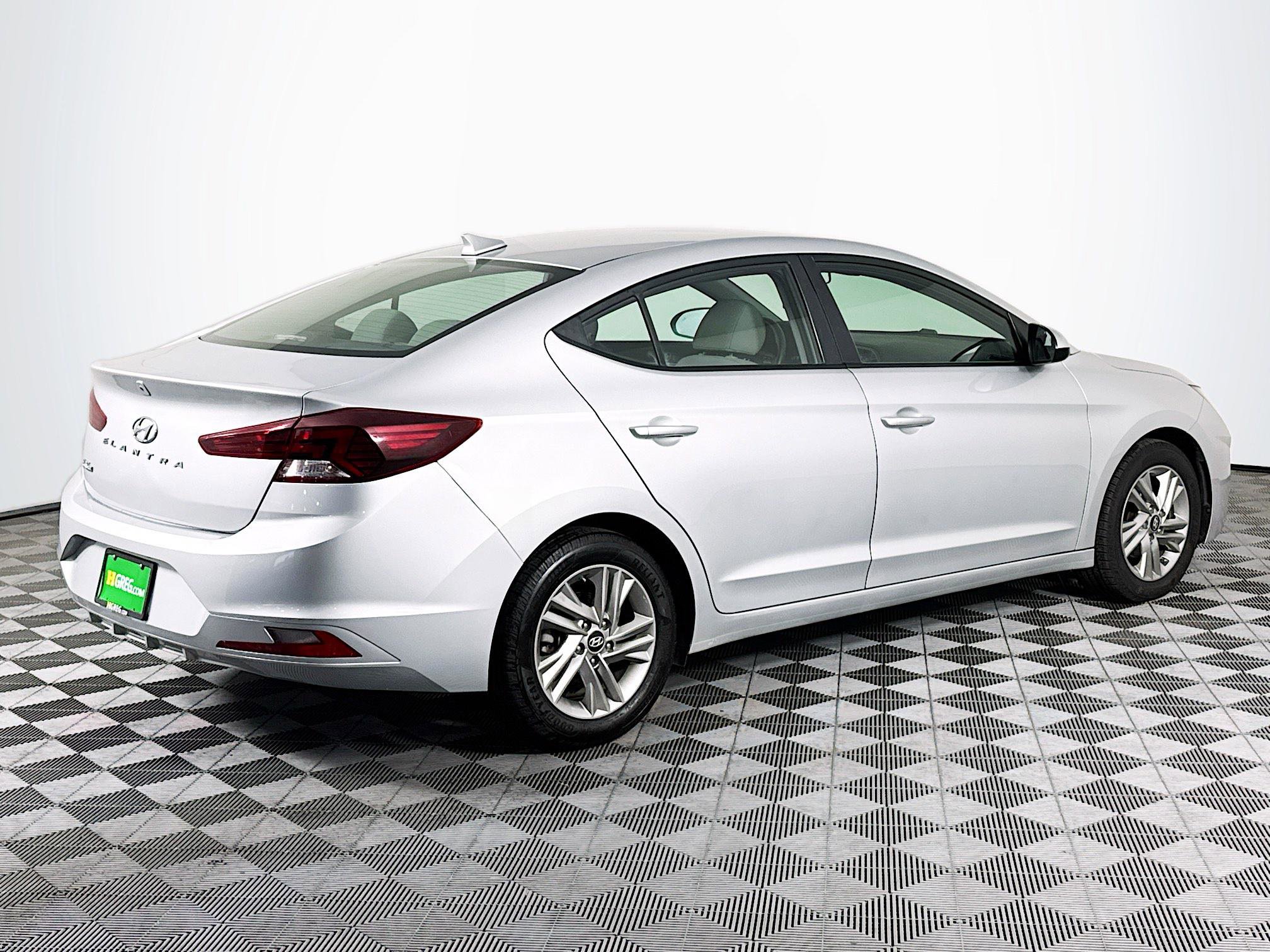 Used 2019 Hyundai Elantra SEL image 10