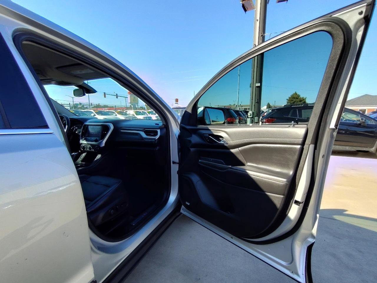 Used 2019 GMC Acadia SLT FWD image 42