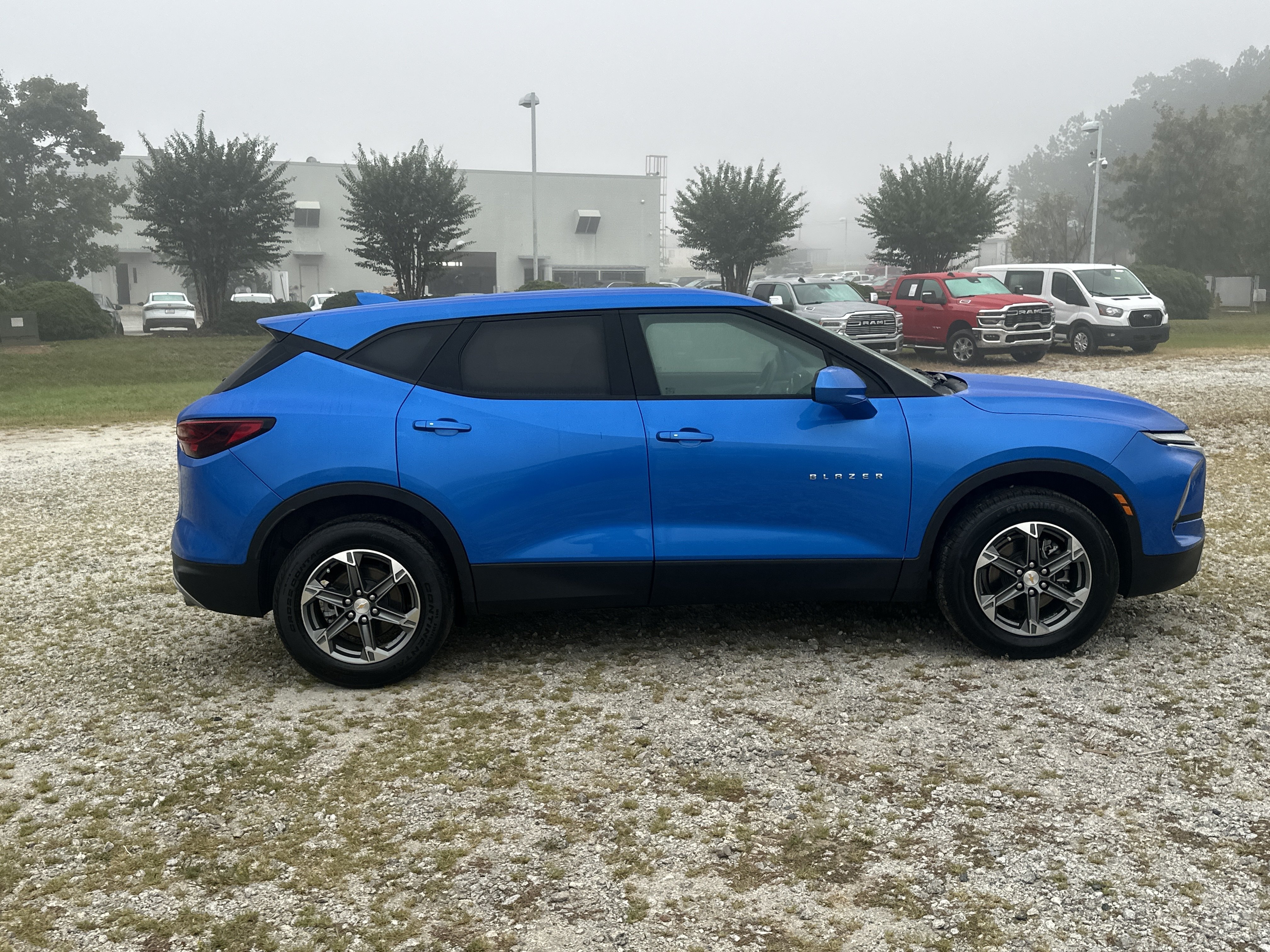 Used 2025 Chevrolet Blazer LT AWD/4WD image 4