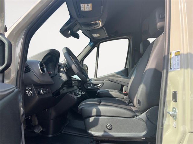 New 2025 Mercedes-Benz Sprinter 2500 image 9