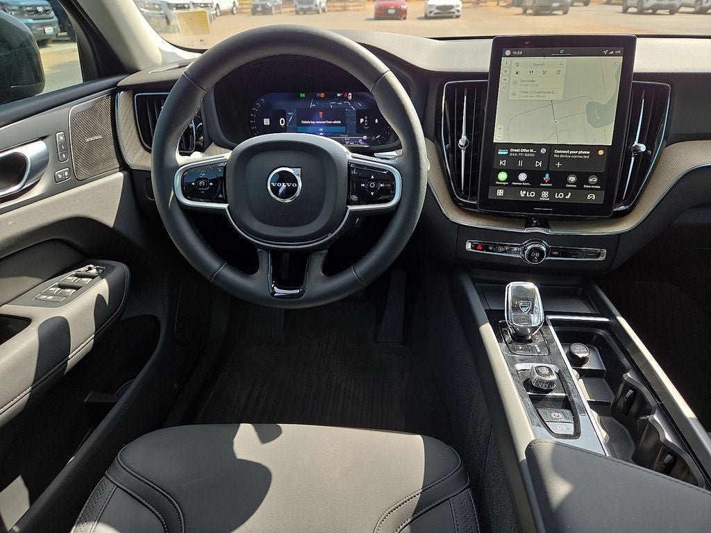 Used 2026 Volvo XC60 B5 Plus w/ Protection Package Premier AWD/4WD image 19