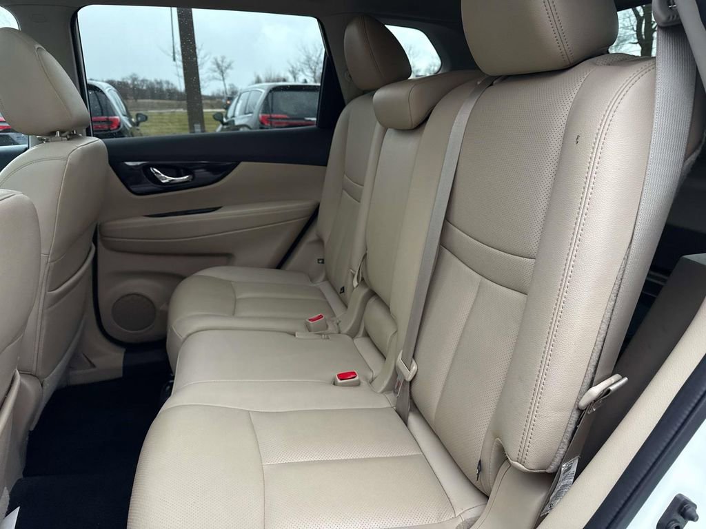 Used 2018 Nissan Rogue SL image 11