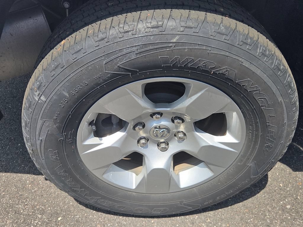 Used 2024 RAM 1500 Big Horn AWD/4WD image 9