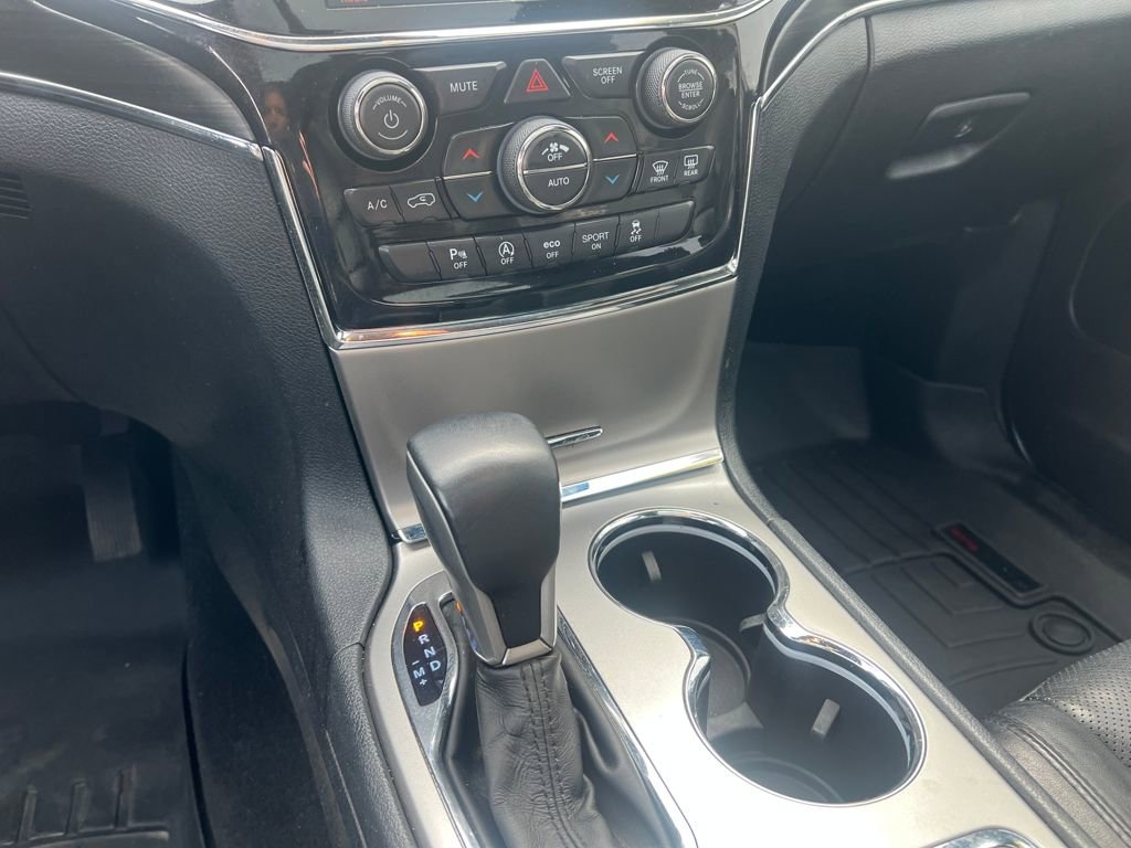 Used 2019 Jeep Grand Cherokee Limited w/ Luxury Group II image 21