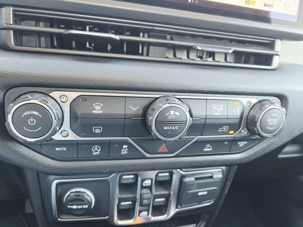 New 2026 Jeep Gladiator Sport AWD/4WD image 25