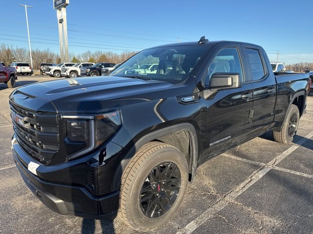 New 2026 GMC Sierra 1500 Pro w/ Graphite Edition image 5