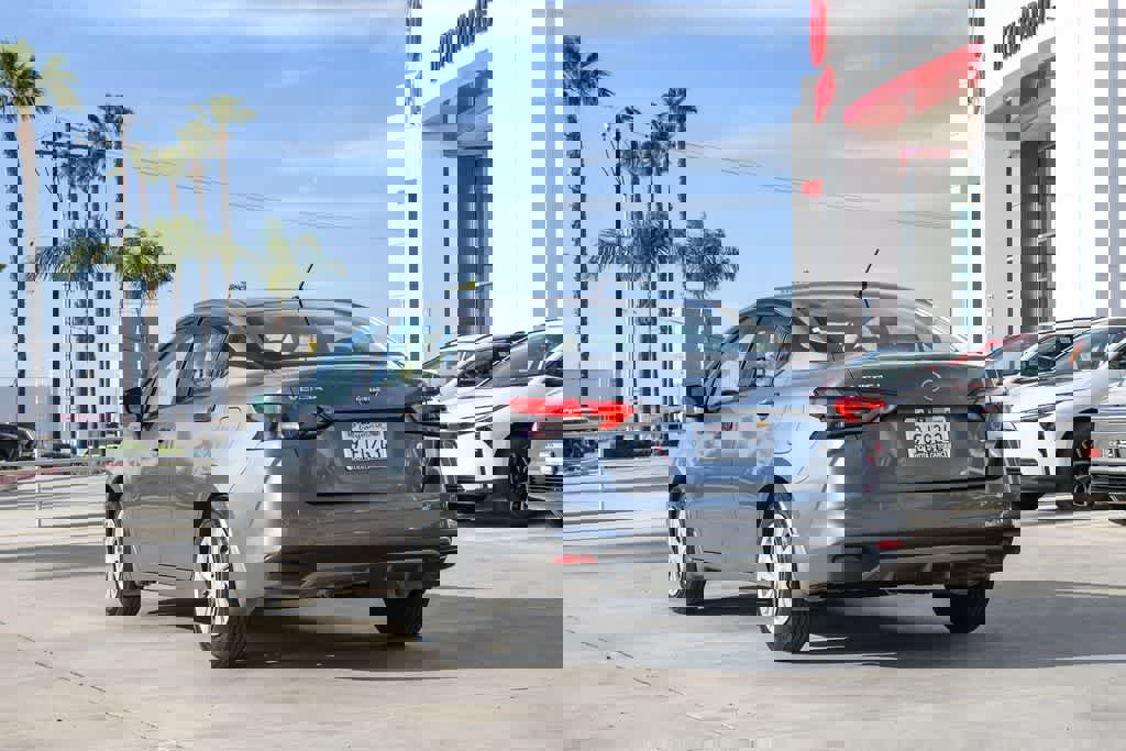 Used 2023 Nissan Versa S image 9