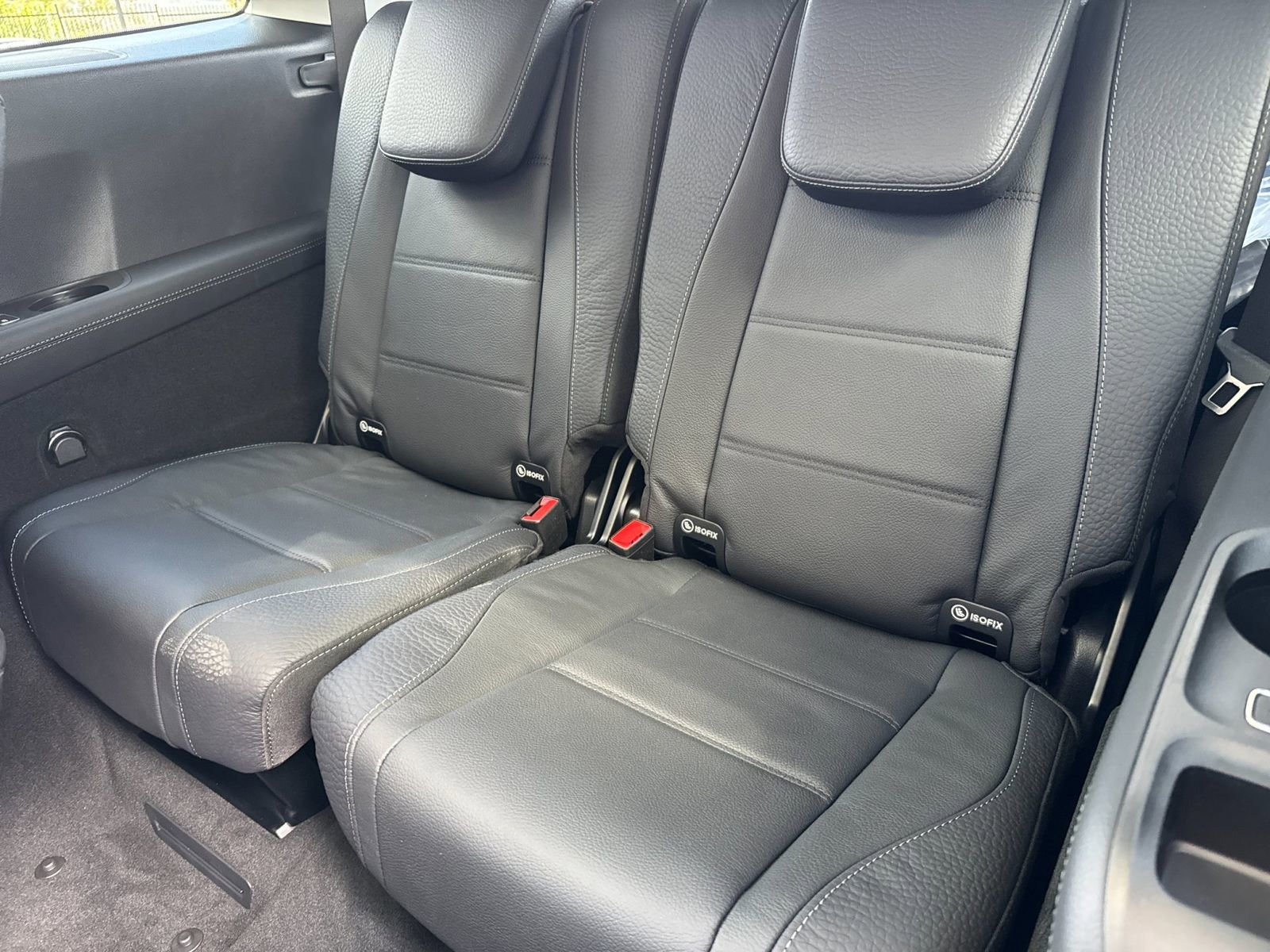 New 2025 Mercedes-Benz GLS 450 4MATIC image 16