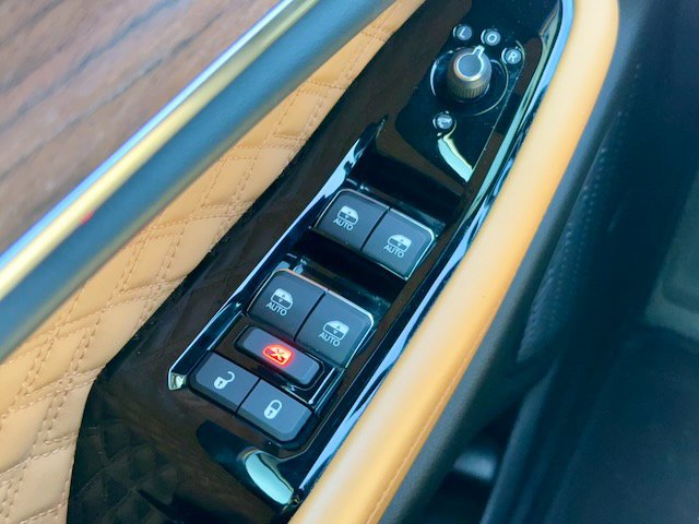 Used 2023 Jeep Grand Cherokee L Summit w/ Luxury Tech Group V AWD/4WD image 27