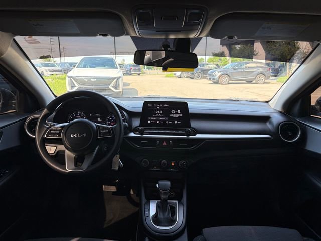Certified 2023 Kia Forte LXS w/ LXS Technology Package FWD image 17