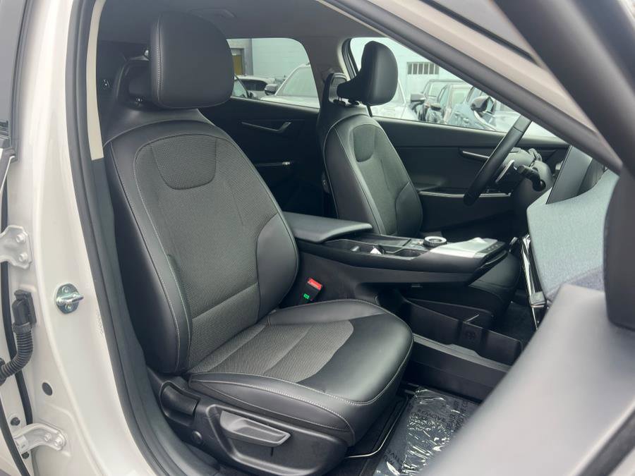 Used 2024 Kia EV6 Light image 33
