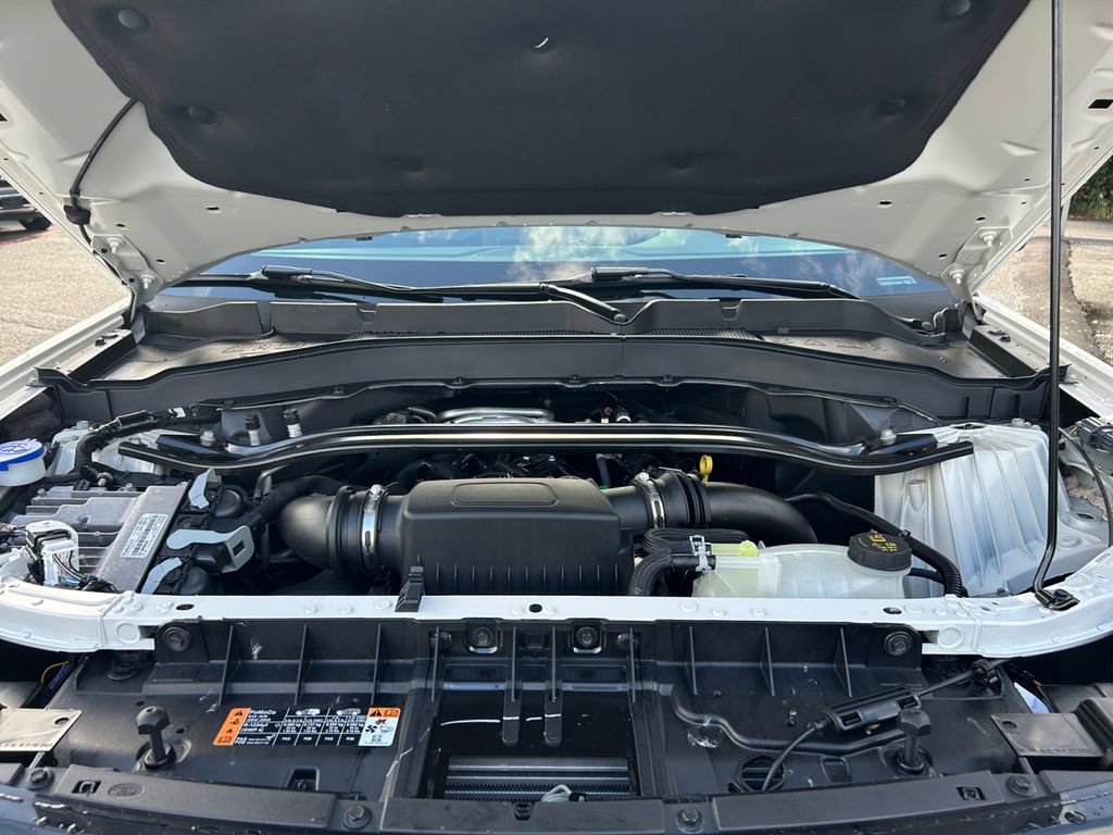 Used 2025 Ford Explorer ST AWD/4WD image 29