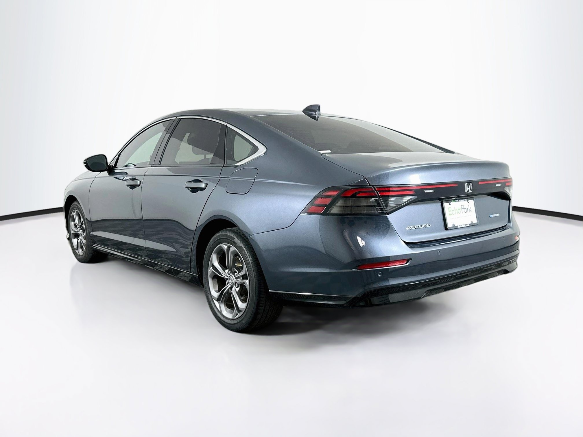 Used 2023 Honda Accord EX-L image 5