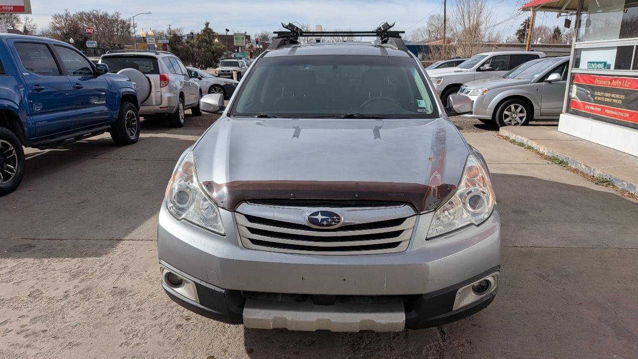 Used 2011 Subaru Outback 2.5i Limited w/ PWR Moonroof Pkg AWD/4WD image 2