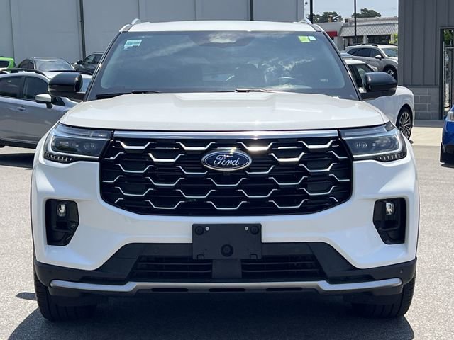 Used 2025 Ford Explorer Platinum w/ Ultimate Package AWD/4WD image 47