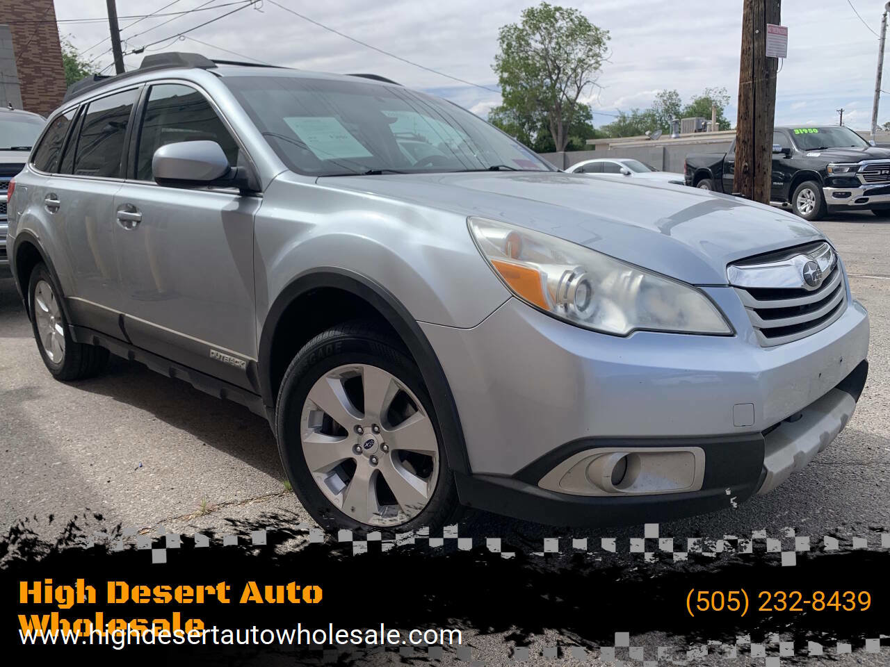 Used 2012 Subaru Outback 2.5i Limited AWD/4WD image 1