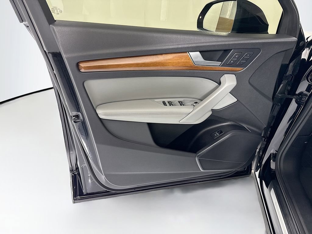 Used 2021 Audi Q5 2.0T Premium Plus image 24