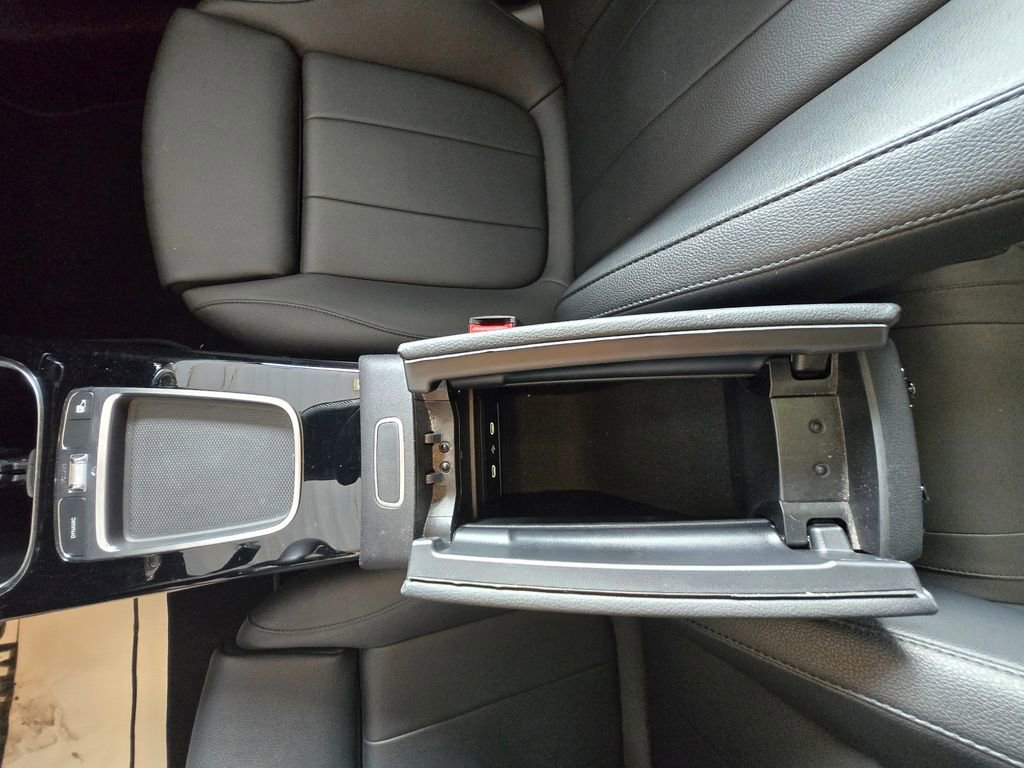 Used 2025 Mercedes-Benz CLA 250 4MATIC image 23