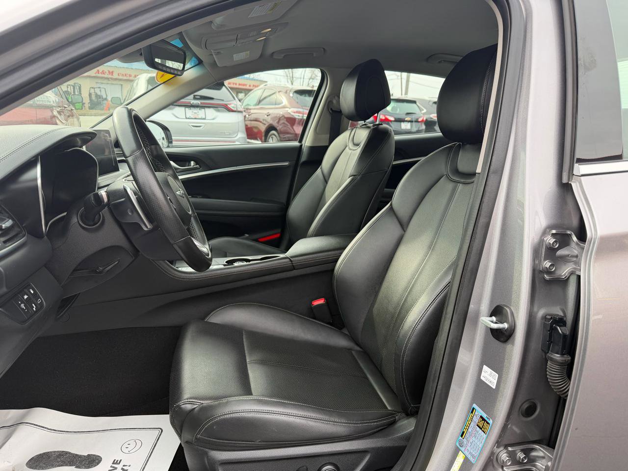 Used 2020 Genesis G70 2.0T image 9