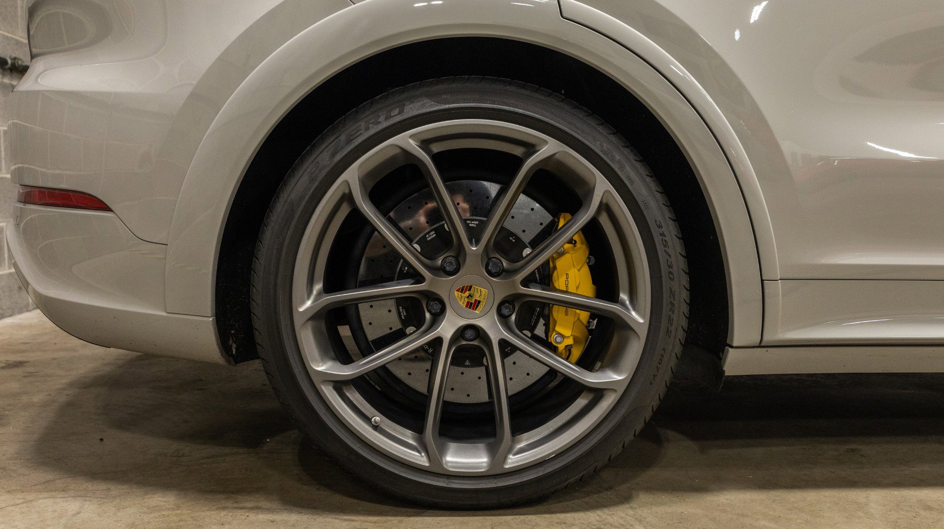 Used 2021 Porsche Cayenne Turbo S image 36