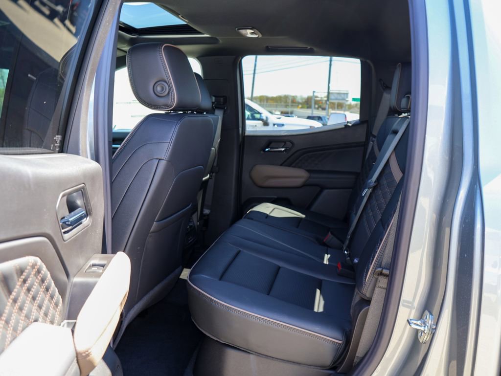 New 2026 GMC Canyon Denali image 11