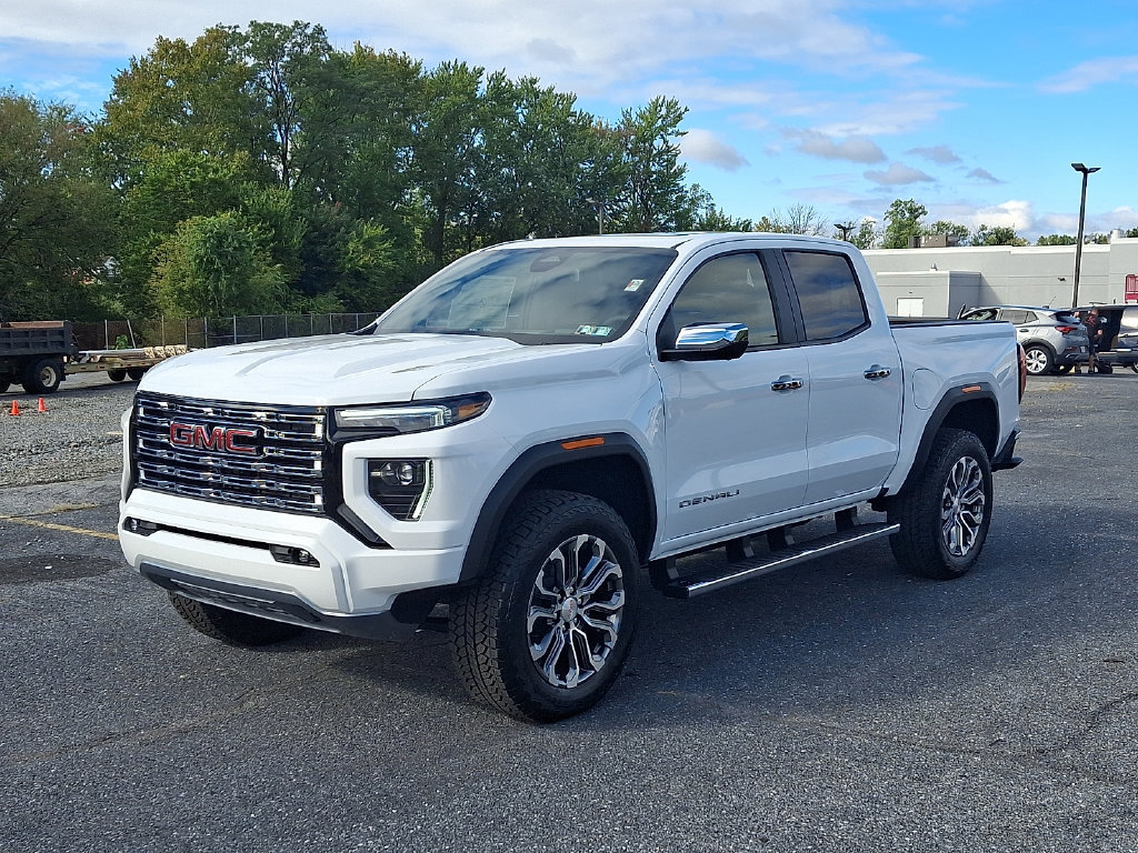 New 2026 GMC Canyon Denali AWD/4WD image 2