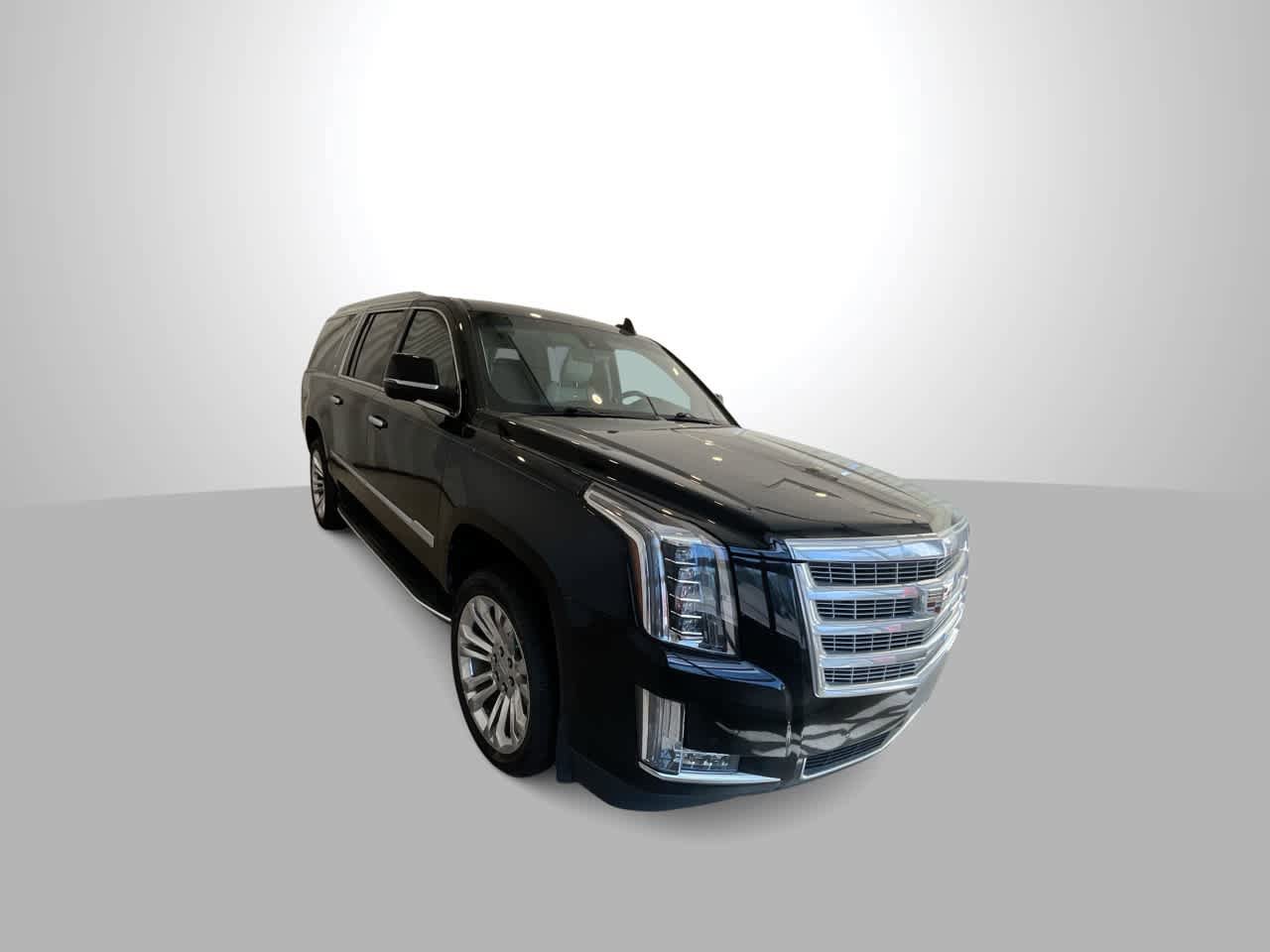 Used 2020 Cadillac Escalade ESV Luxury w/ LPO, Radiant Package AWD/4WD image 2