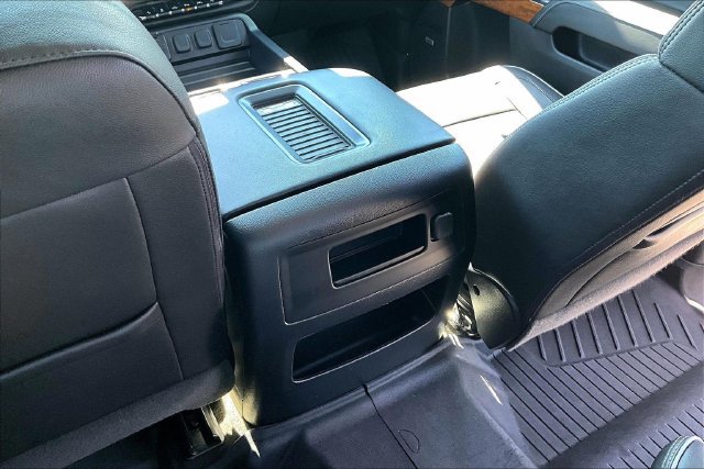 Used 2018 Chevrolet Silverado 1500 High Country AWD/4WD image 10
