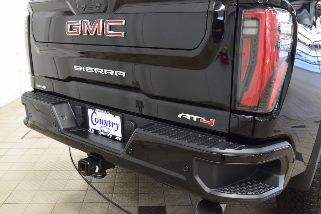 Used 2024 GMC Sierra 2500 AT4 w/ Technology Package image 19