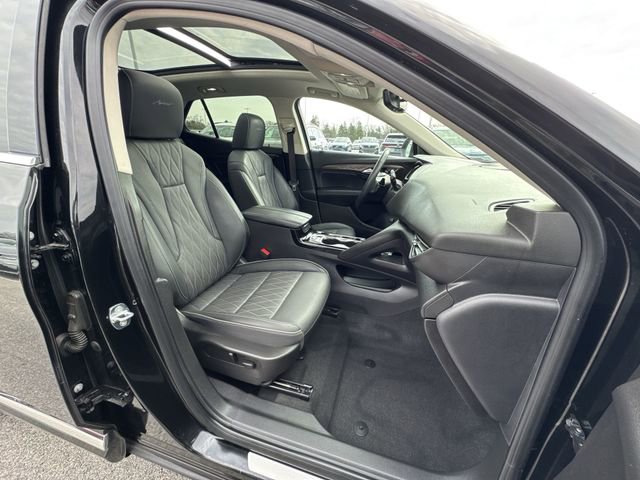 Used 2023 Buick Envision Avenir image 29
