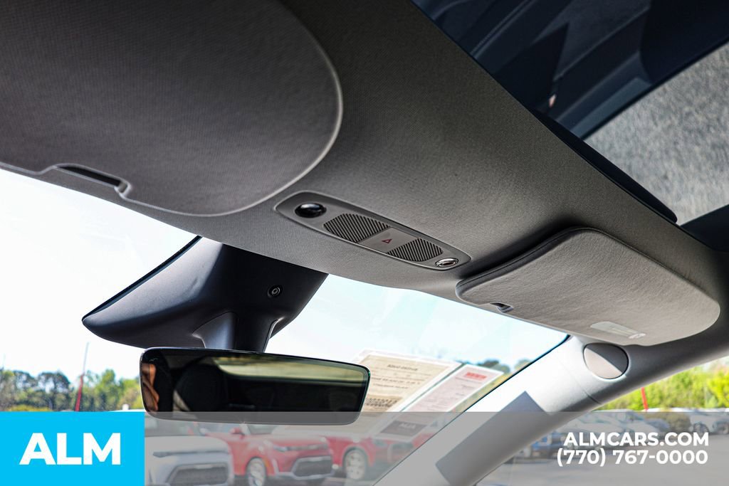 Used 2025 Tesla Model Y Long Range image 51