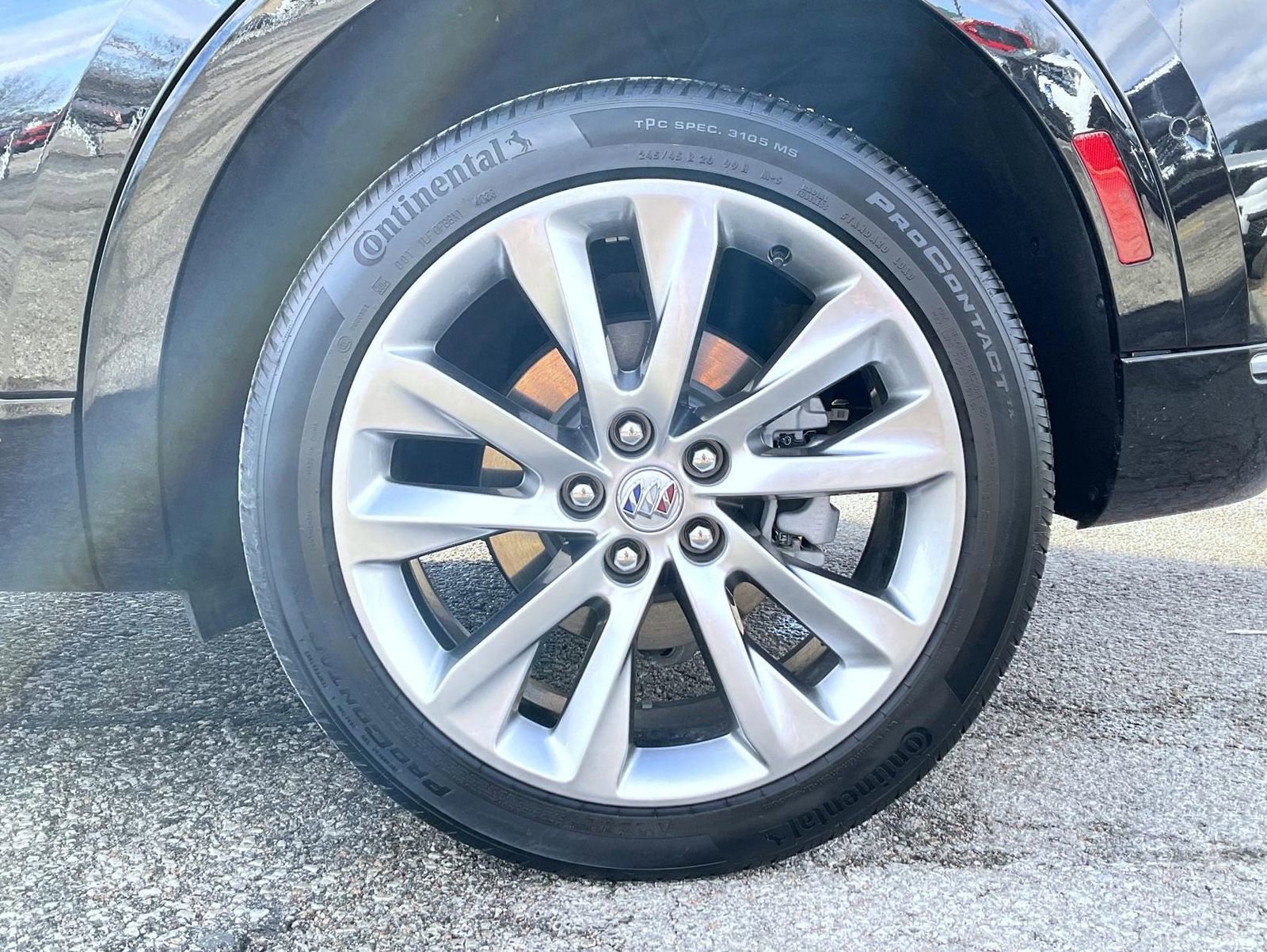 Certified 2023 Buick Envision Avenir image 22