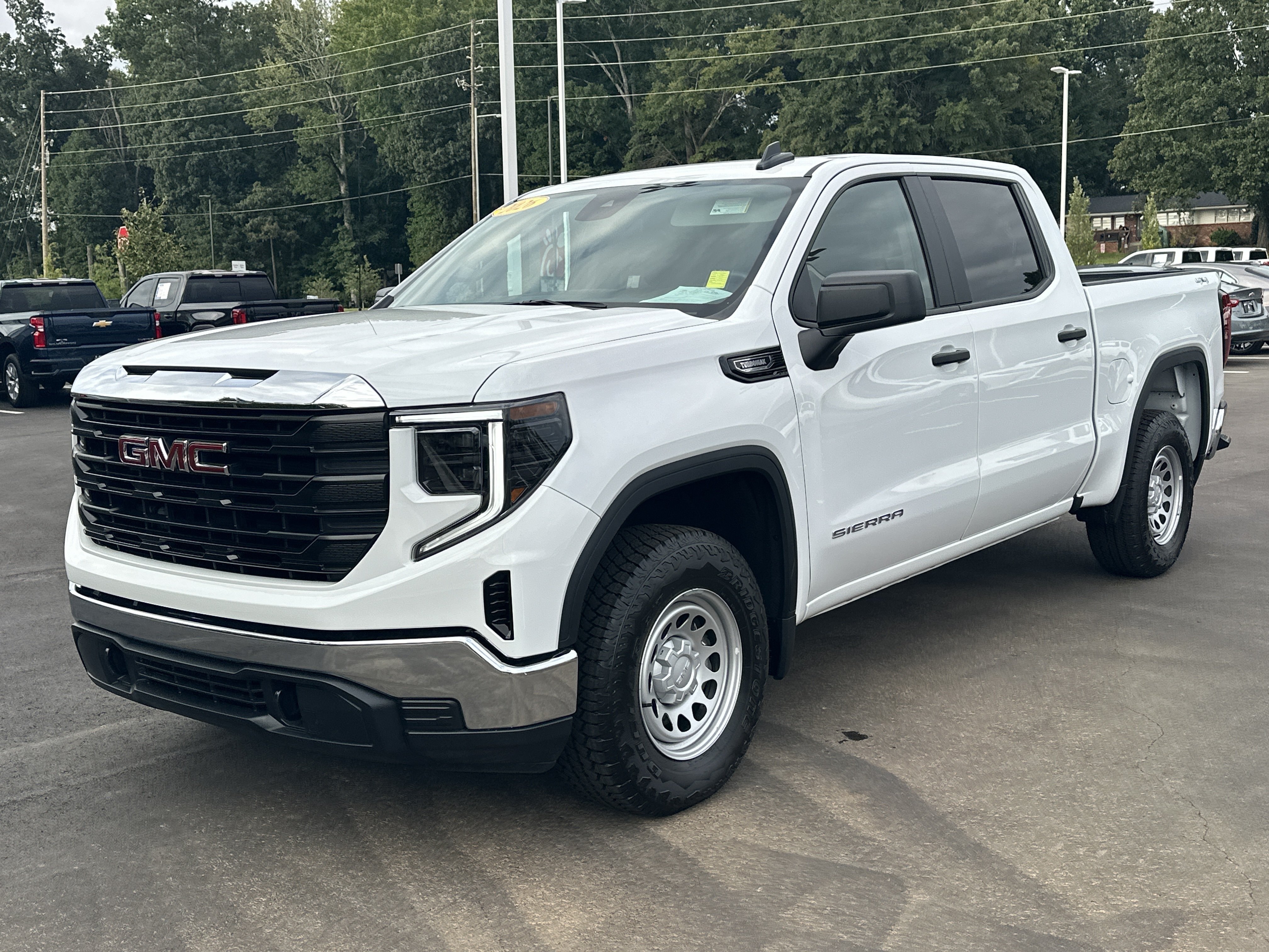 Used 2026 GMC Sierra 1500 Pro w/ Pro Value Package AWD/4WD image 4