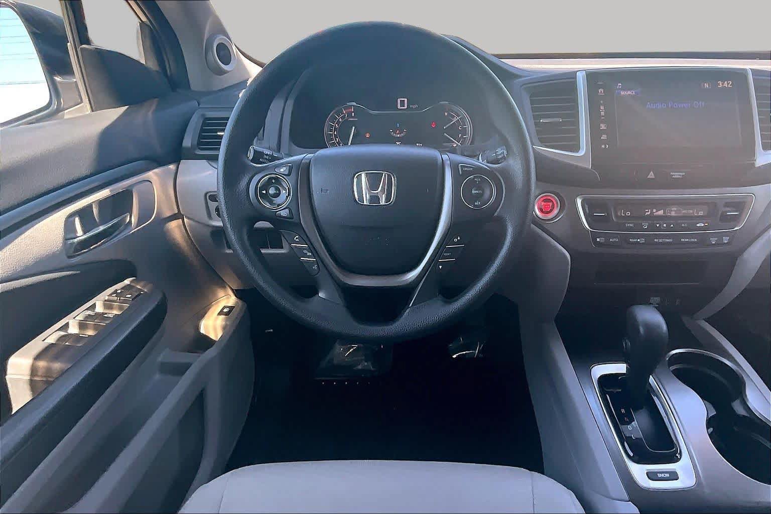 Used 2018 Honda Pilot EX image 5