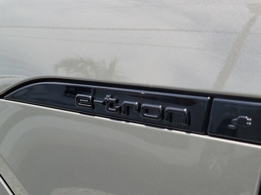 Certified 2024 Audi Q8 e-tron Premium AWD/4WD image 6