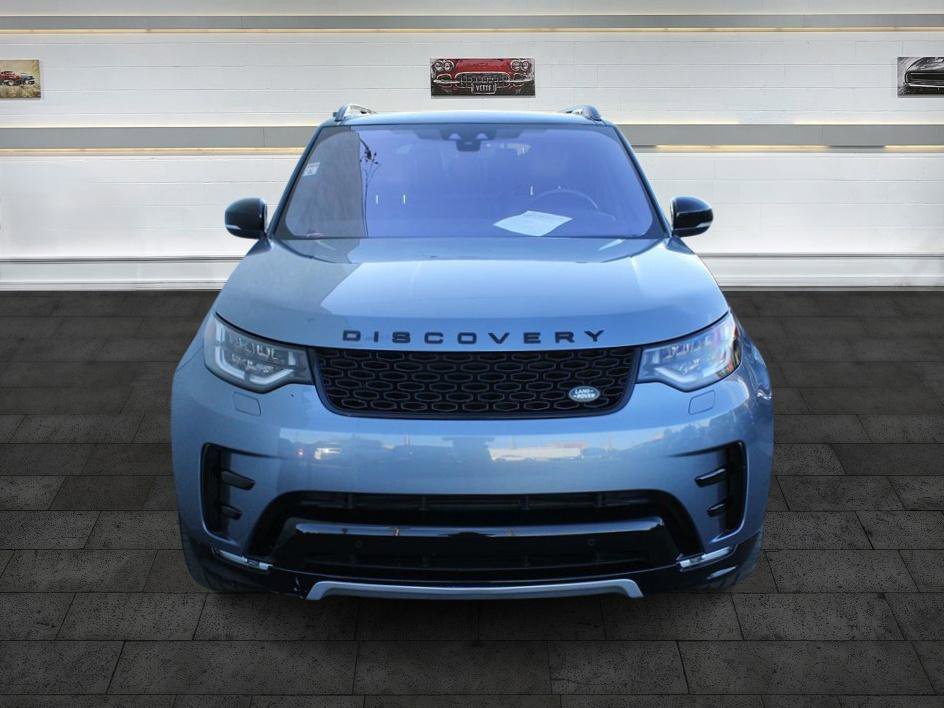 Used 2020 Land Rover Discovery Landmark image 2