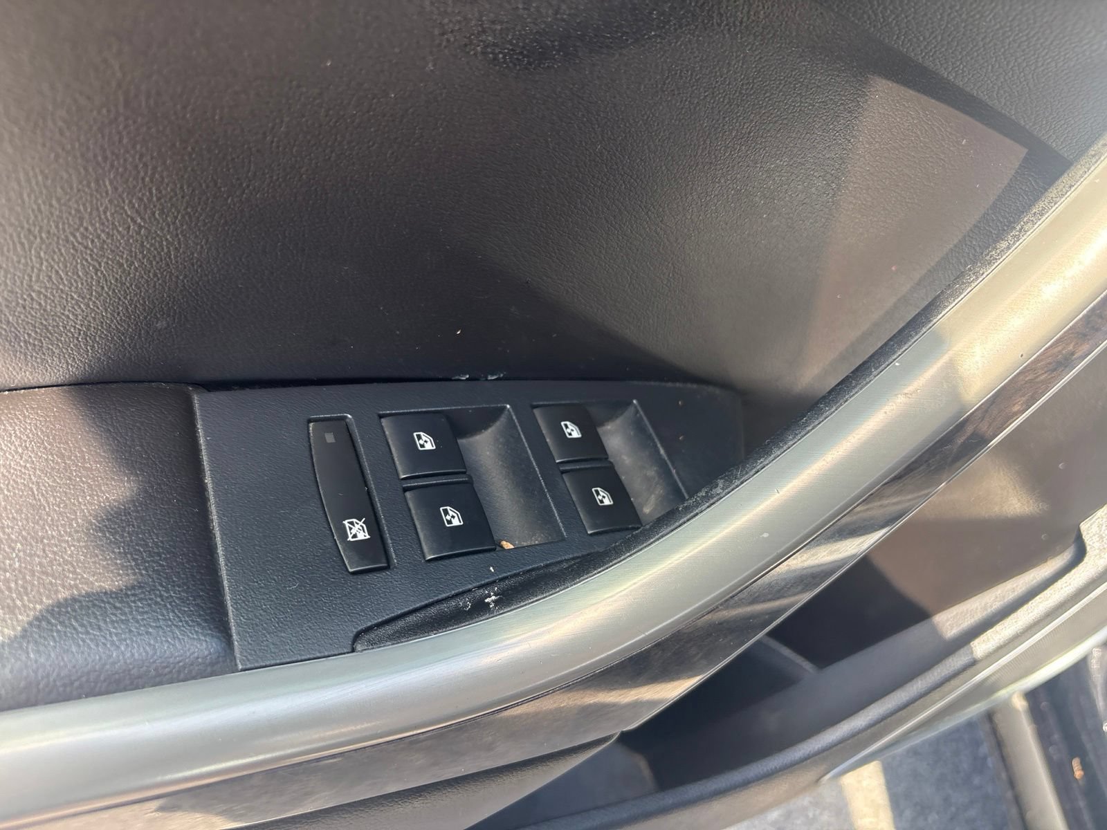 Used 2015 Buick Verano Leather w/ Experience Buick Package FWD image 25