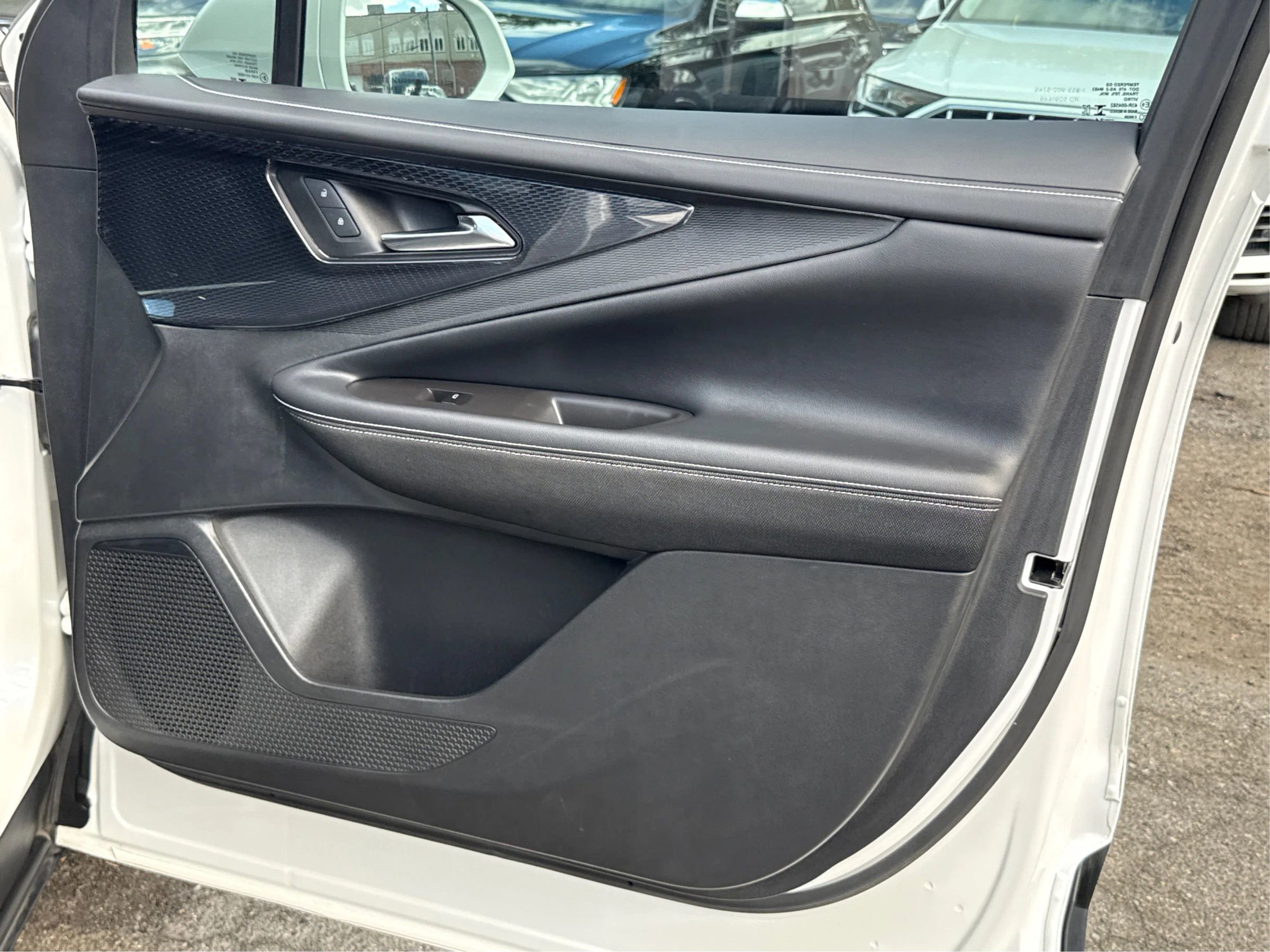 Used 2024 Chevrolet Blazer EV LT AWD/4WD image 19