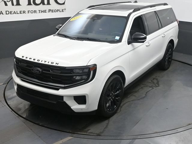 Used 2025 Ford Expedition Max Platinum w/ Stealth Appearance Package AWD/4WD image 47