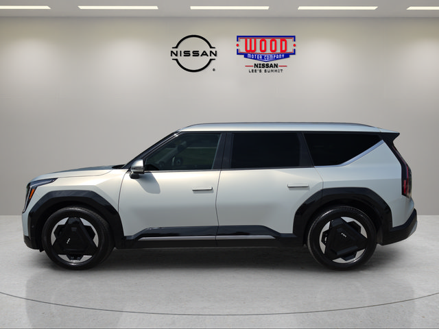 Used 2024 Kia EV9 Land AWD/4WD image 5