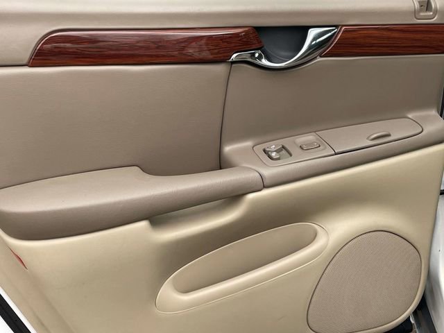 Used 2005 Cadillac De Ville FWD image 9