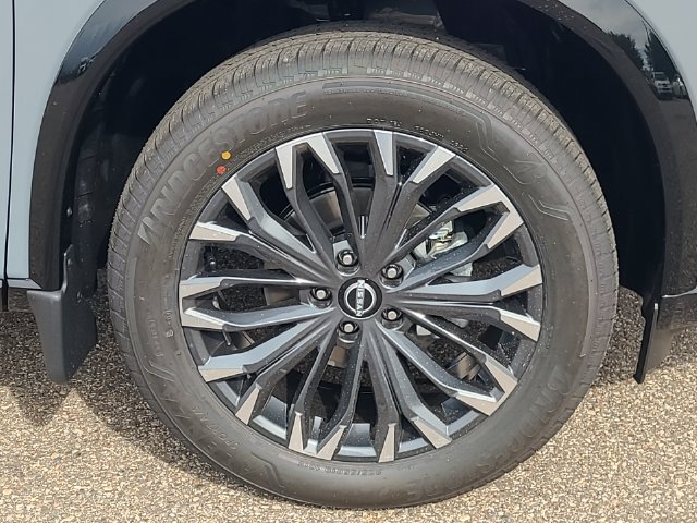 New 2026 Nissan Rogue Platinum AWD/4WD image 9