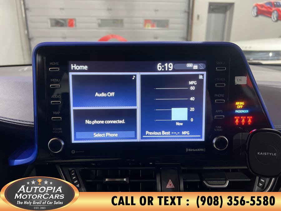 Used 2022 Toyota C-HR XLE FWD image 25