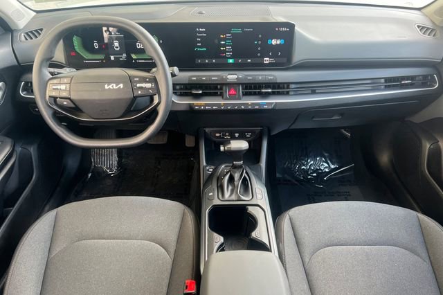 Used 2025 Kia K4 image 15