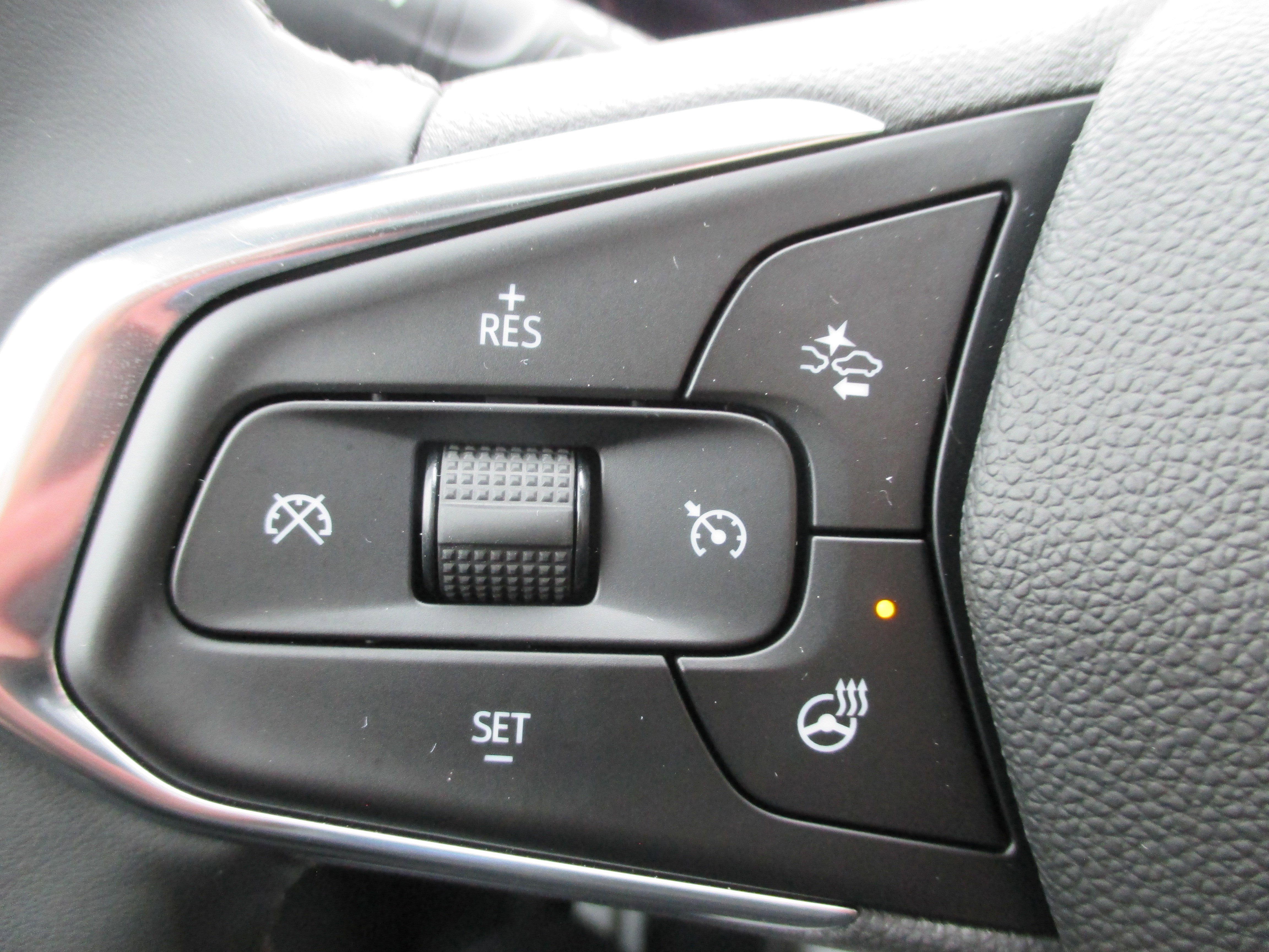 Used 2025 Chevrolet Trax ACTIV w/ Driver Confidence Package image 23