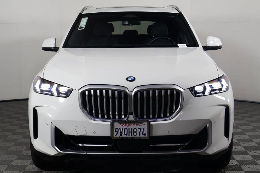 Used 2026 BMW X5 sDrive40i w/ Premium Package image 2