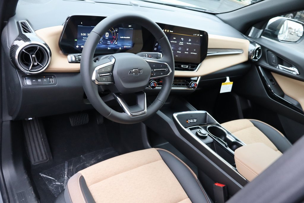 New 2026 Chevrolet Equinox ACTIV image 5