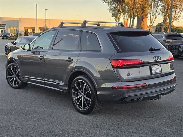 Used 2023 Audi Q7 3.0T Prestige w/ Prestige Package image 2