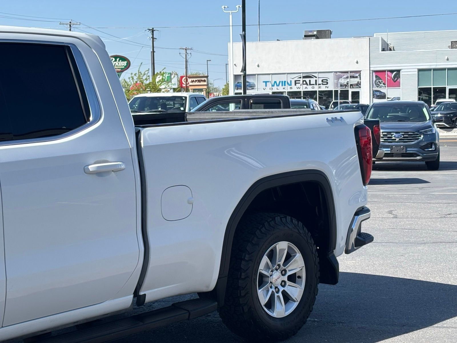 Used 2019 GMC Sierra 1500 SLE w/ Fleet Comfort Package image 7